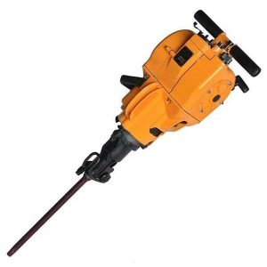 benzínová vŕtačka